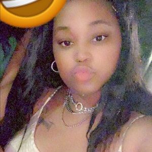 Meet your Posher, Natica